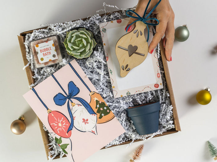 Retro Ornament Gift Box