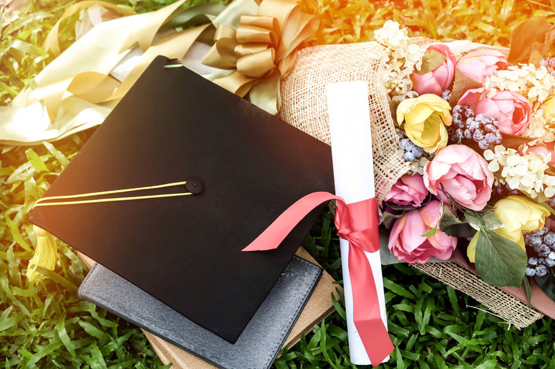 DIY Graduation Gift Boxes Ideas: Build the Perfect Personalized Gift