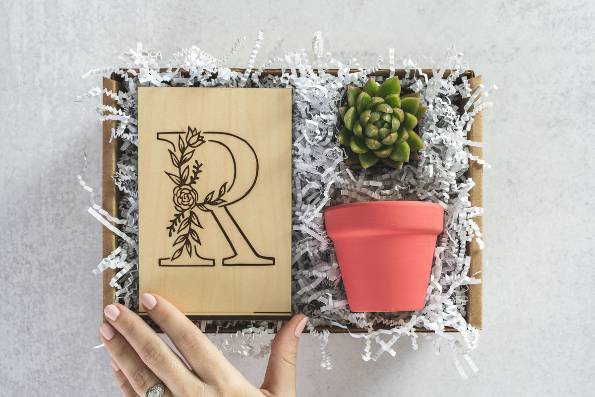 Monogram R Gift Box