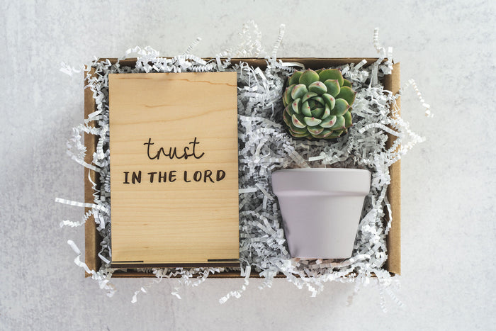 Trust in The Lord Gift Box